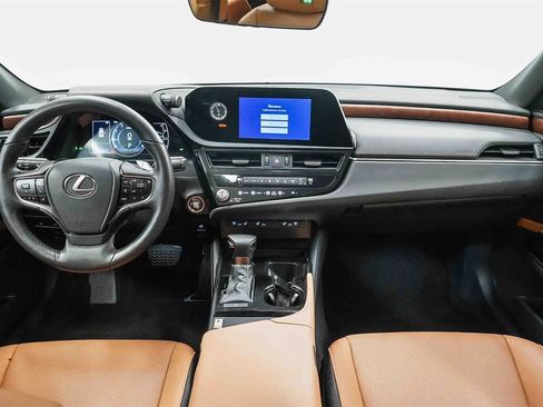 Used 2023 Lexus ES 350 w/ Premium Package image 12