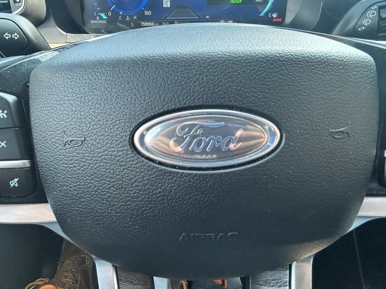 Used 2021 Ford Explorer Platinum w/ Premium Technology Package AWD/4WD image 19