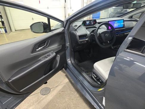 New 2026 Toyota Prius XLE image 9