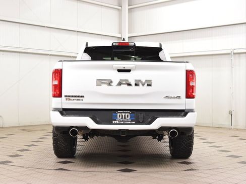 Used 2025 RAM 1500 Big Horn AWD/4WD image 6