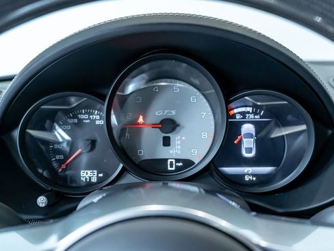 Certified 2025 Porsche 718 Cayman GTS RWD image 19
