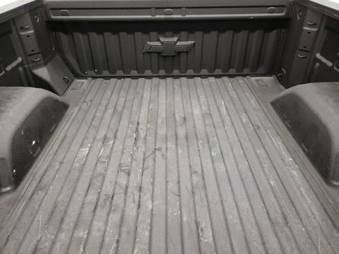 Used 2025 Chevrolet Silverado 1500 LTZ w/ LTZ Premium Package image 36