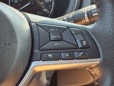 Used 2024 Nissan Kicks SR w/ SR Premium Package FWD image 16