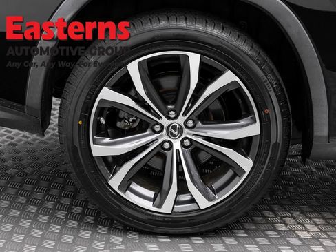 Used 2018 Lexus RX 350L AWD w/ Premium Package image 33