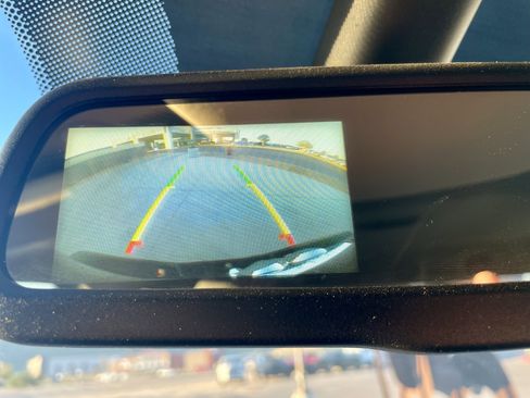 Used 2017 RAM 1500 Express image 19