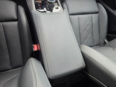 Certified 2025 BMW X3 xDrive30i w/ Convenience Package image 24