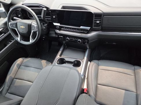 Used 2024 Chevrolet Silverado 2500 LTZ w/ LTZ Convenience Package AWD/4WD image 23