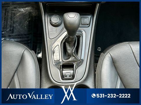 Used 2019 Jeep Cherokee Limited image 32