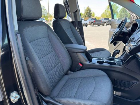 Used 2018 Chevrolet Equinox LT AWD/4WD image 22