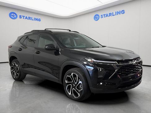 Certified 2024 Chevrolet Trax RS w/ Driver Confidence Package FWD image 14