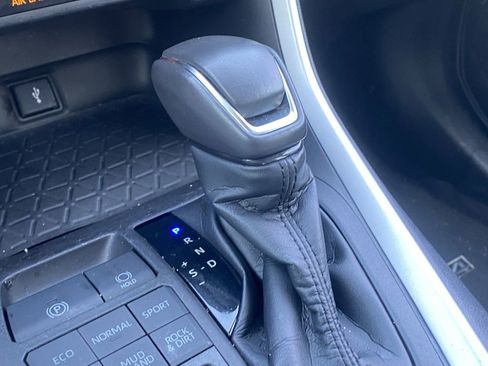 Used 2021 Toyota RAV4 XLE Premium w/ Carpet Mat Package (TMS) AWD/4WD image 13