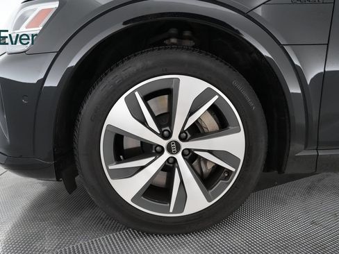 Used 2024 Audi Q8 e-tron Premium Plus w/ Premium Plus Package AWD/4WD image 20