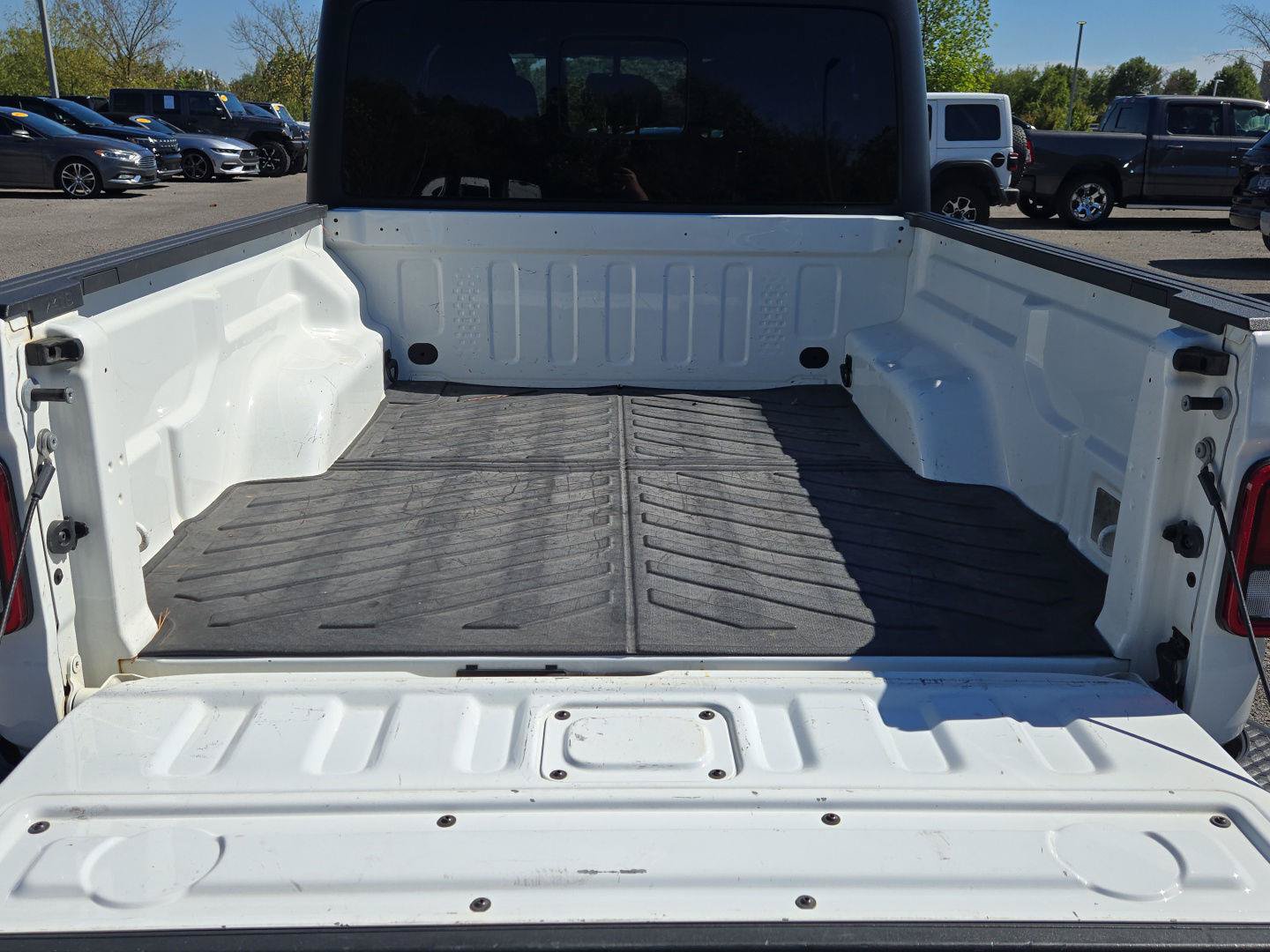 Used 2020 Jeep Gladiator Sport w/ Quick Order Package 24S AWD/4WD image 14