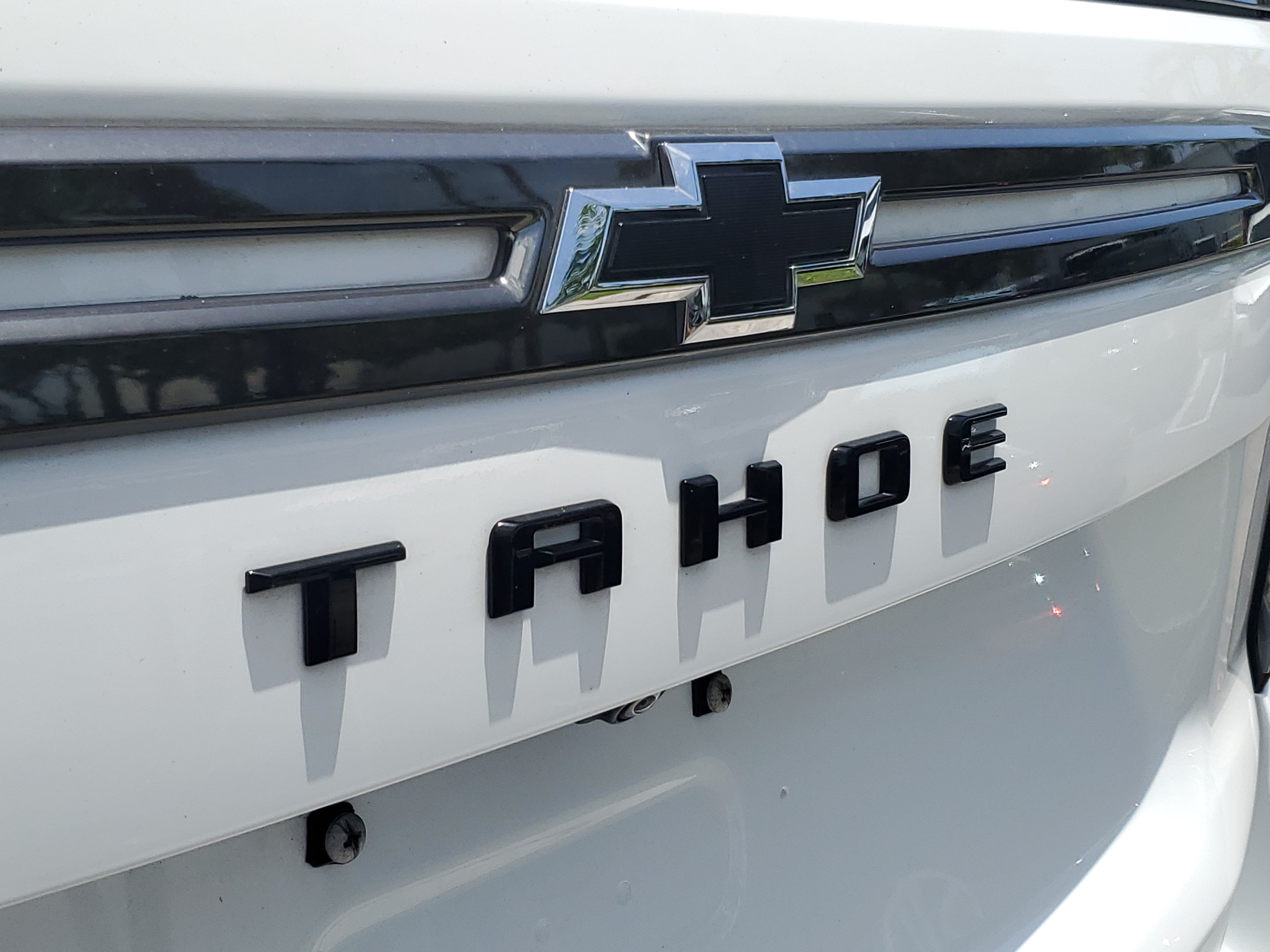 Used 2021 Chevrolet Tahoe Z71 w/ Rear Media and Nav Package AWD/4WD image 9