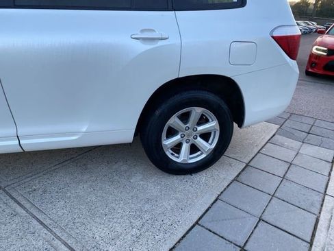 Used 2009 Toyota Highlander 2WD image 8