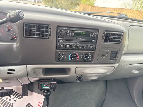 Used 2004 Ford F250 4x4 SuperCab Super Duty image 13