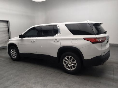 Used 2018 Chevrolet Traverse LS FWD image 3