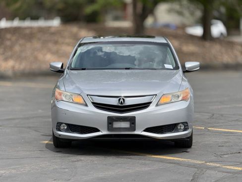 Used 2013 Acura ILX w/ Premium Package FWD image 2