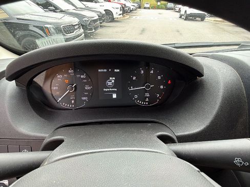 Used 2025 RAM ProMaster 2500 FWD image 18