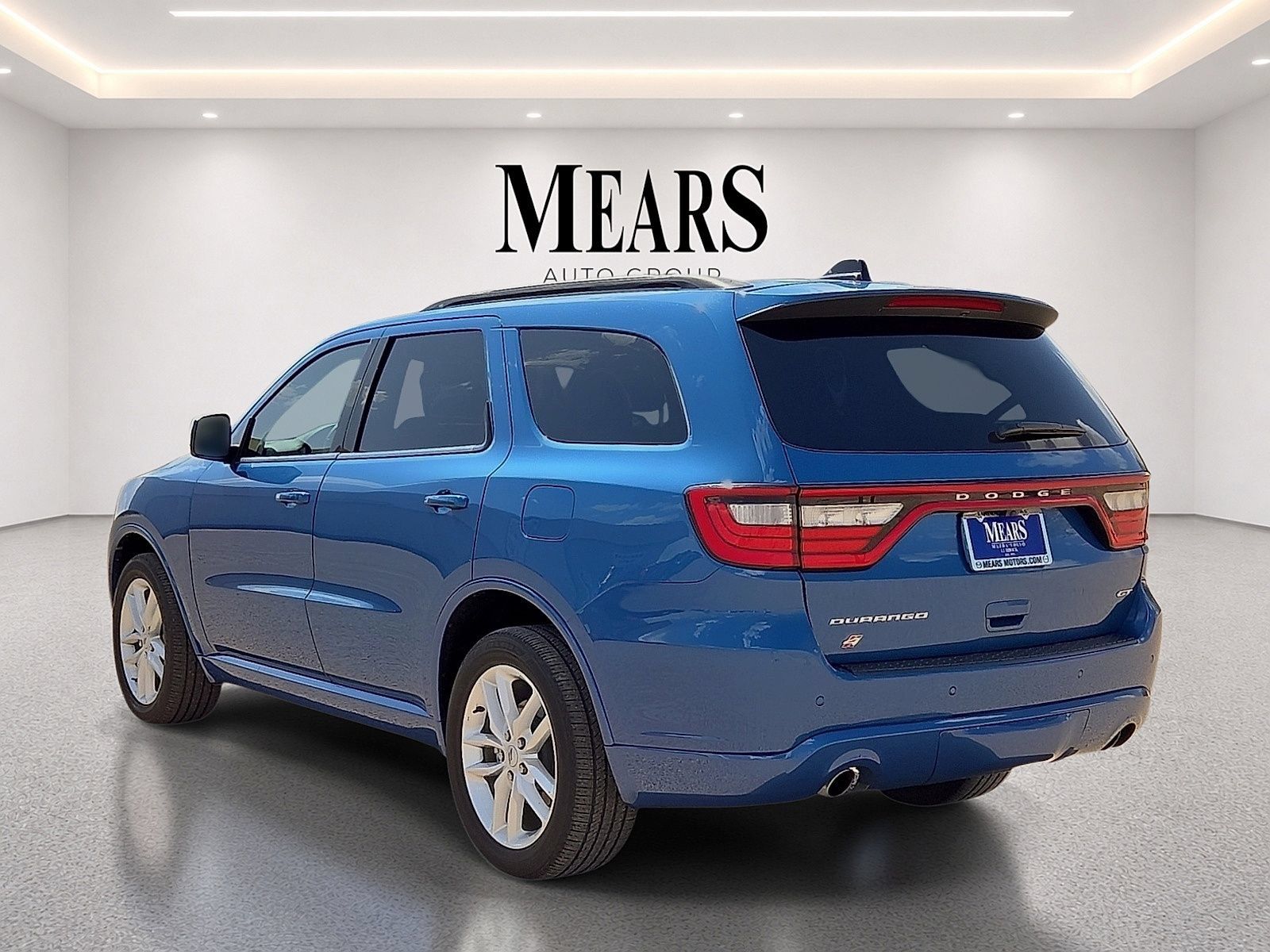Used 2025 Dodge Durango GT AWD/4WD image 3