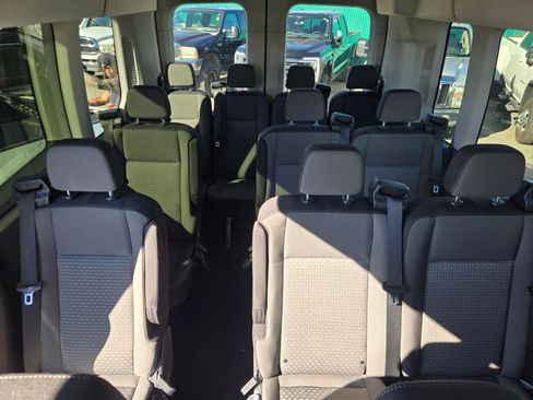 Used 2024 Ford Transit 350 XLT image 17