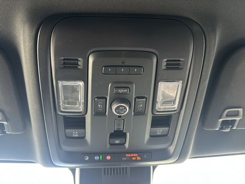 Certified 2024 Chevrolet Tahoe Premier AWD/4WD image 38