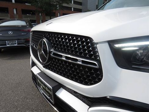 Used 2024 Mercedes-Benz GLE 350 4MATIC image 22