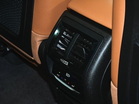 Used 2025 BMW X4 xDrive30i image 60