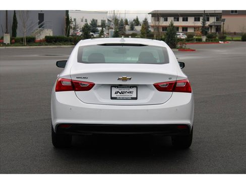 Used 2024 Chevrolet Malibu LT FWD image 3