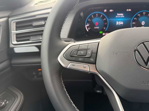 New 2026 Volkswagen Atlas Cross Sport SE AWD/4WD image 10