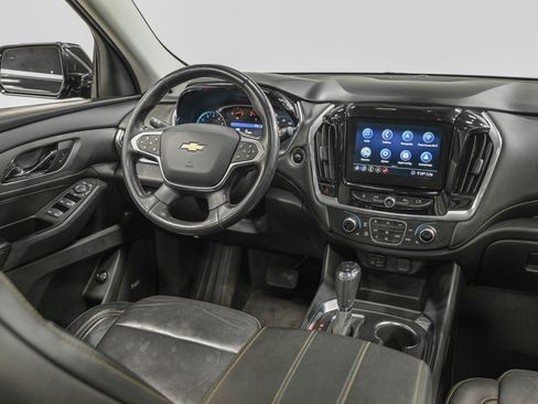 Used 2020 Chevrolet Traverse LT w/ LT Premium Package image 30
