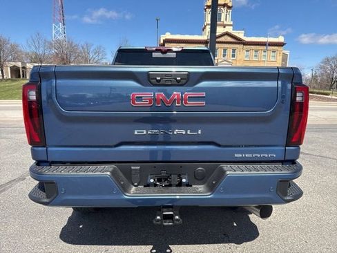 New 2026 GMC Sierra 3500 Denali w/ Denali Reserve Package AWD/4WD image 4