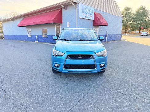 Used 2011 Mitsubishi Outlander Sport SE image 2