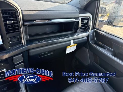 New 2026 Ford F250 Lariat w/ Black Appearance Package AWD/4WD image 25