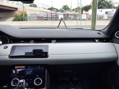 Used 2023 Land Rover Range Rover Evoque R-Dynamic SE AWD/4WD image 26
