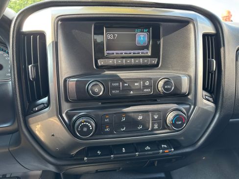 Used 2015 Chevrolet Silverado 1500 LT w/ LT Fleet Plus Package AWD/4WD image 17