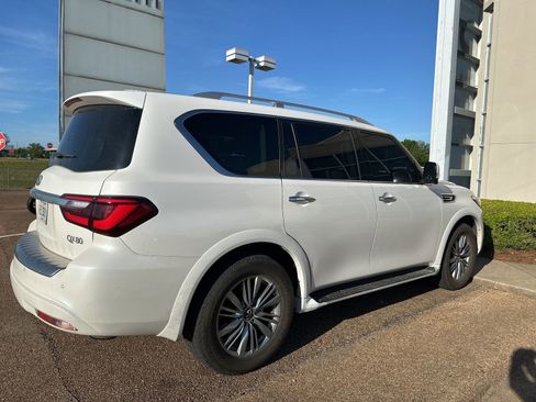 Used 2023 INFINITI QX80 Luxe w/ Cargo Package image 5