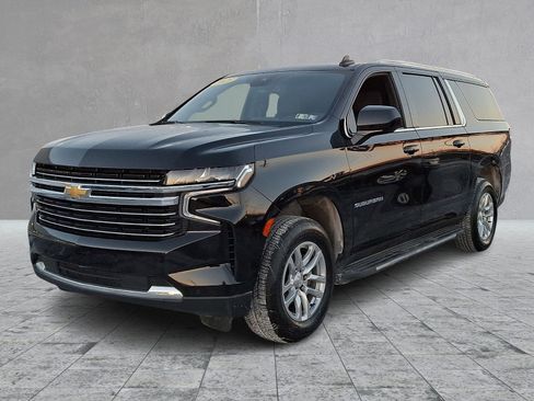 Used 2023 Chevrolet Suburban LT image 6