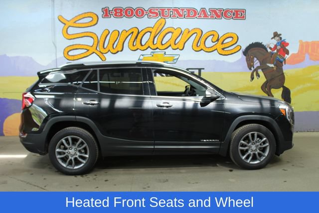 Used 2023 GMC Terrain SLT w/ Infotainment Package II AWD/4WD image 1