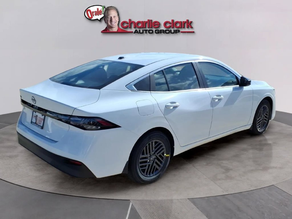New 2027 Nissan Sentra SV w/ Floor Mat Package FWD image 5