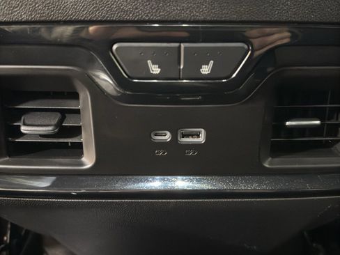 Certified 2024 GMC Sierra 2500 AT4 w/ AT4 Premium Plus Package image 16