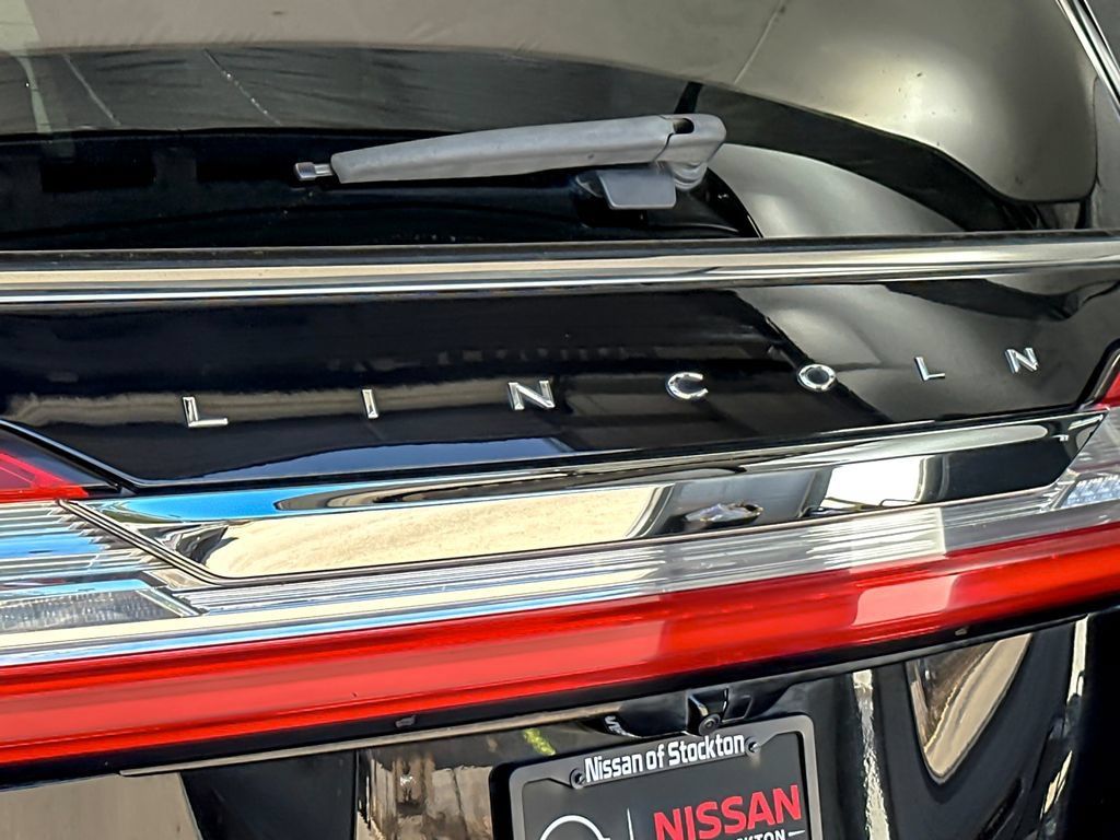 Used 2020 Lincoln Navigator Reserve AWD/4WD image 27
