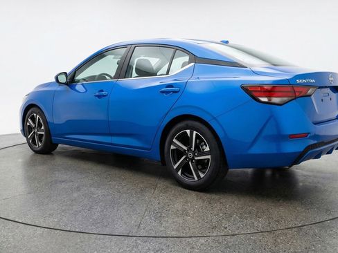 Used 2025 Nissan Sentra SV FWD image 6