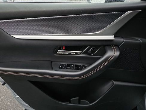 Used 2025 MAZDA CX-90 3.3 Turbo S w/ Premium Package image 12