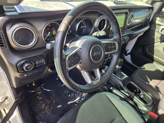 Used 2022 Jeep Wrangler Unlimited Rubicon 4xe AWD/4WD image 10
