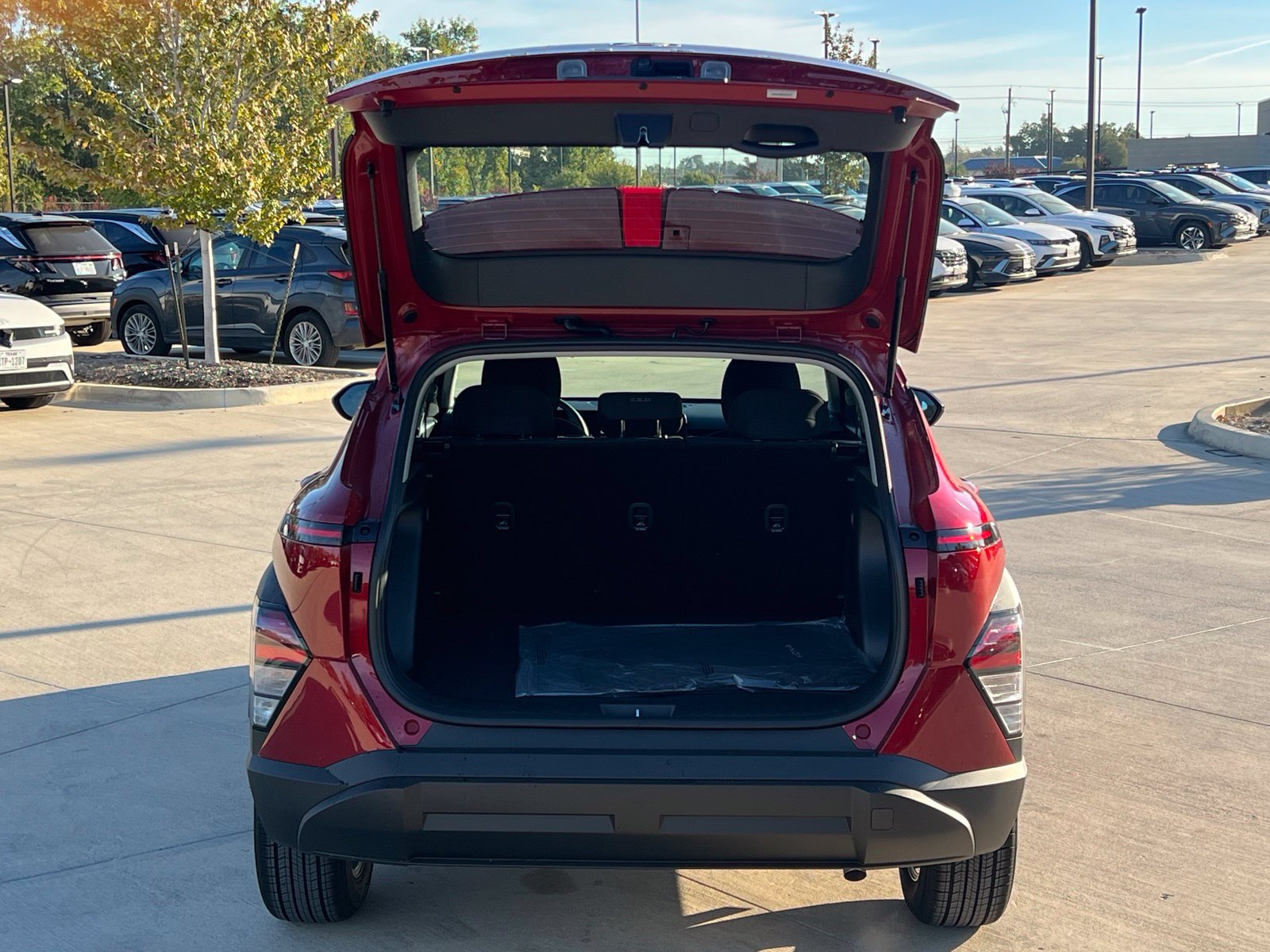 New 2027 Hyundai Kona SE FWD image 14