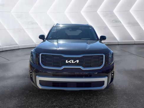 Used 2024 Kia Telluride S w/ S Sunroof Package image 2