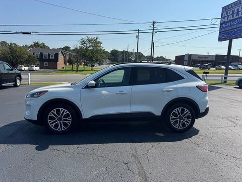 Used 2020 Ford Escape SEL FWD image 2