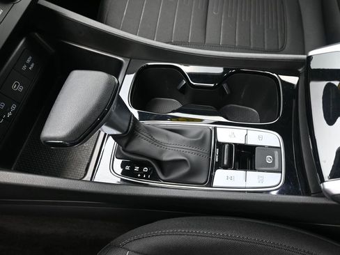 Certified 2025 Hyundai Santa Cruz SE image 16