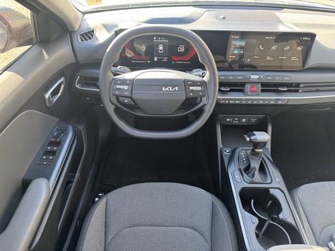 Certified 2025 Kia K4 LXS image 16